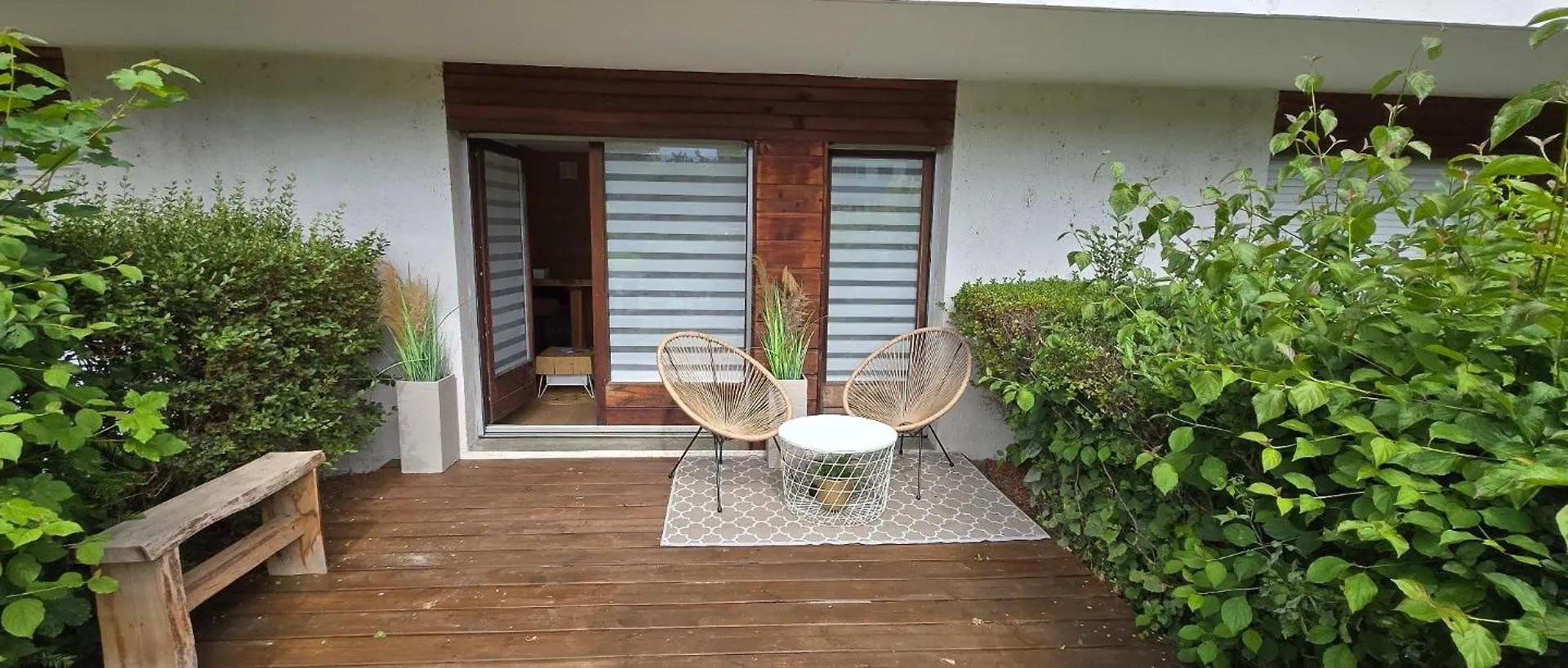 Joli Studio Avec Terrasse Sallanches Lägenhet