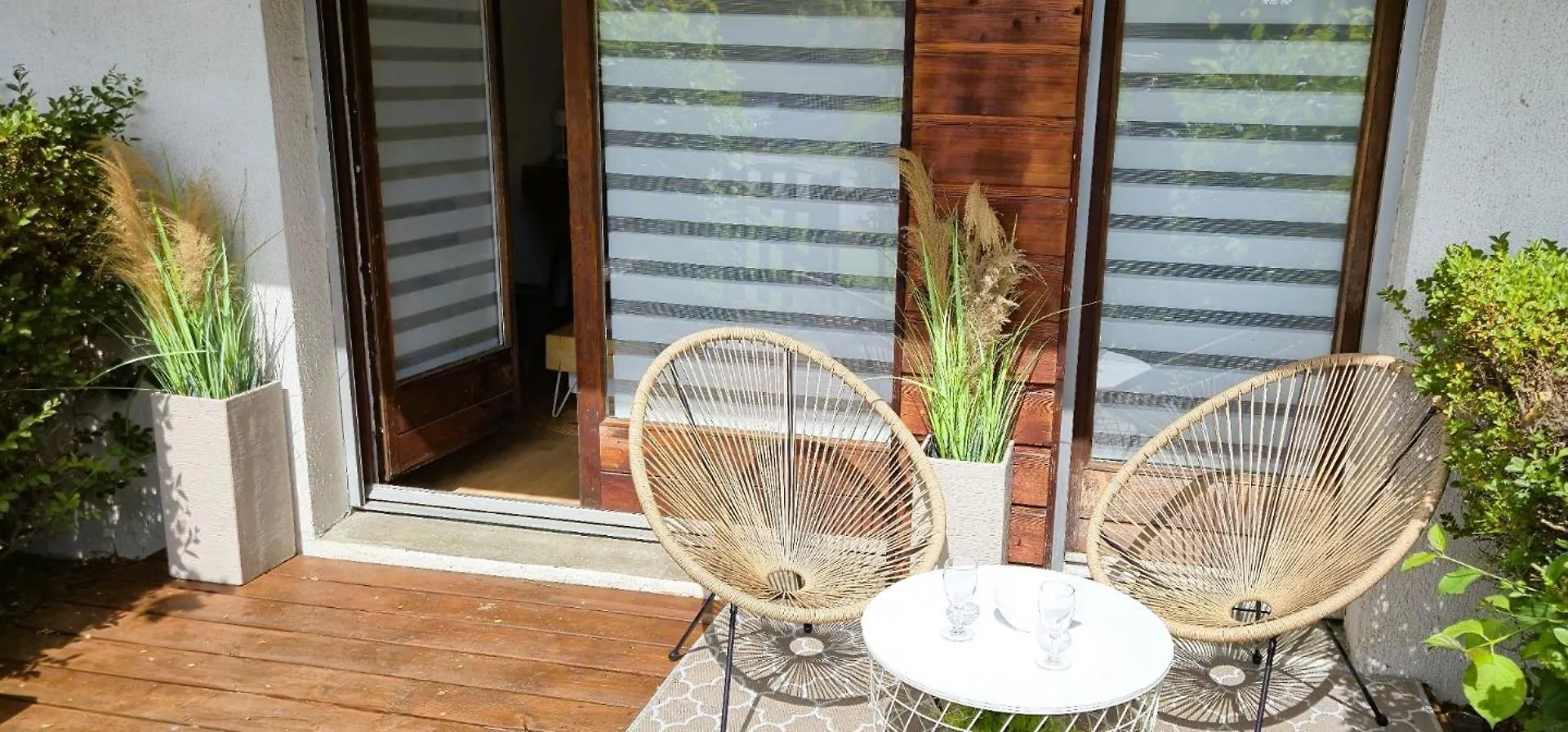 Joli Studio Avec Terrasse Sallanches 0*,