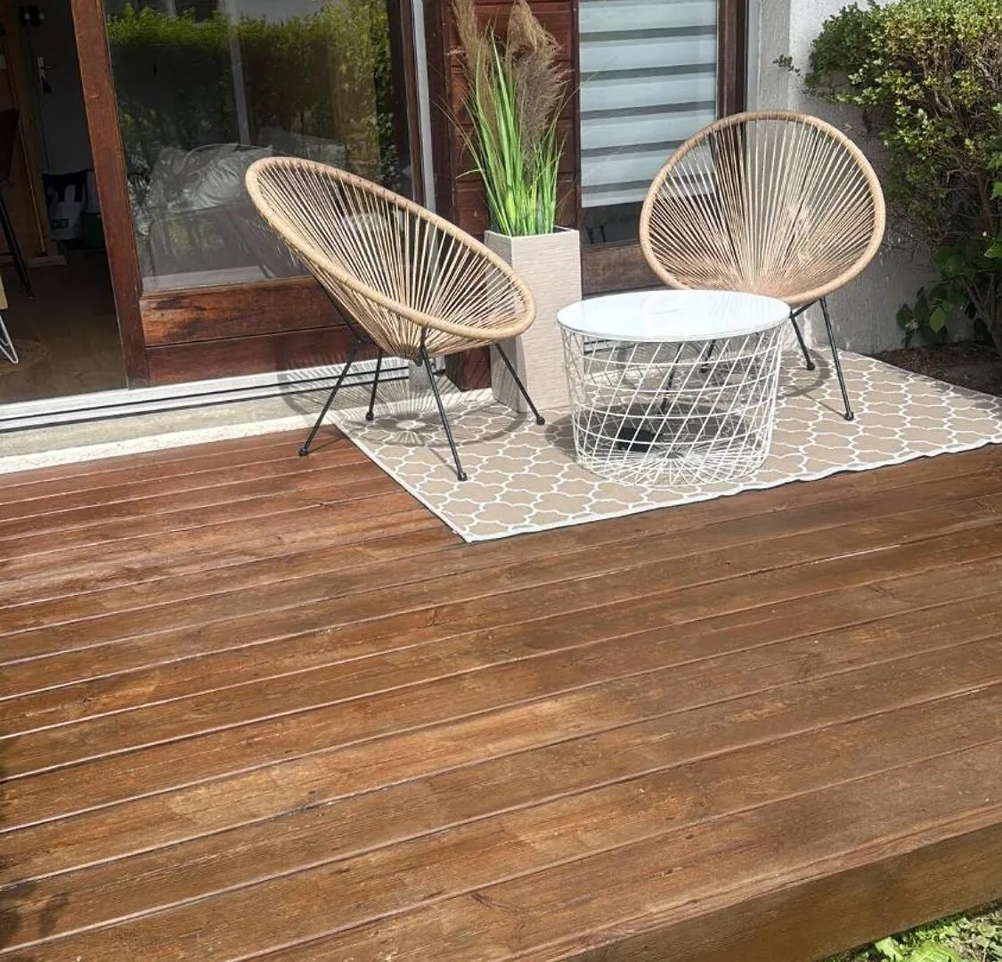 Lägenhet Joli Studio Avec Terrasse Sallanches